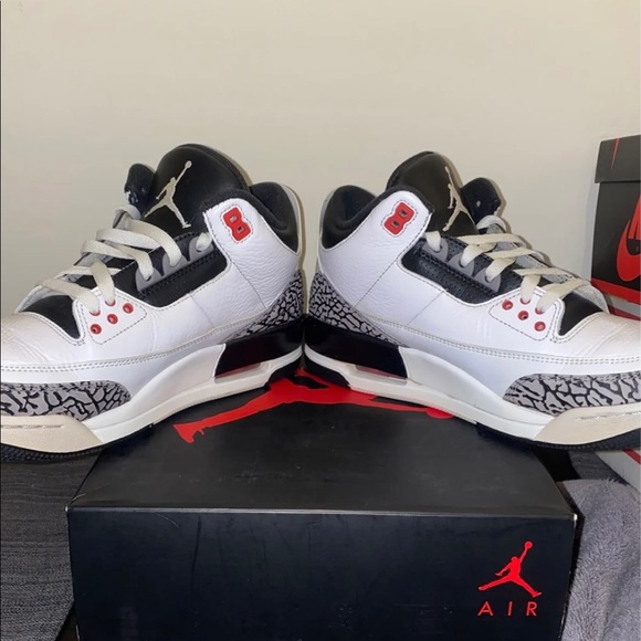 Jordan 3 Infrared‘s Size 9 - Picture 2 of 6